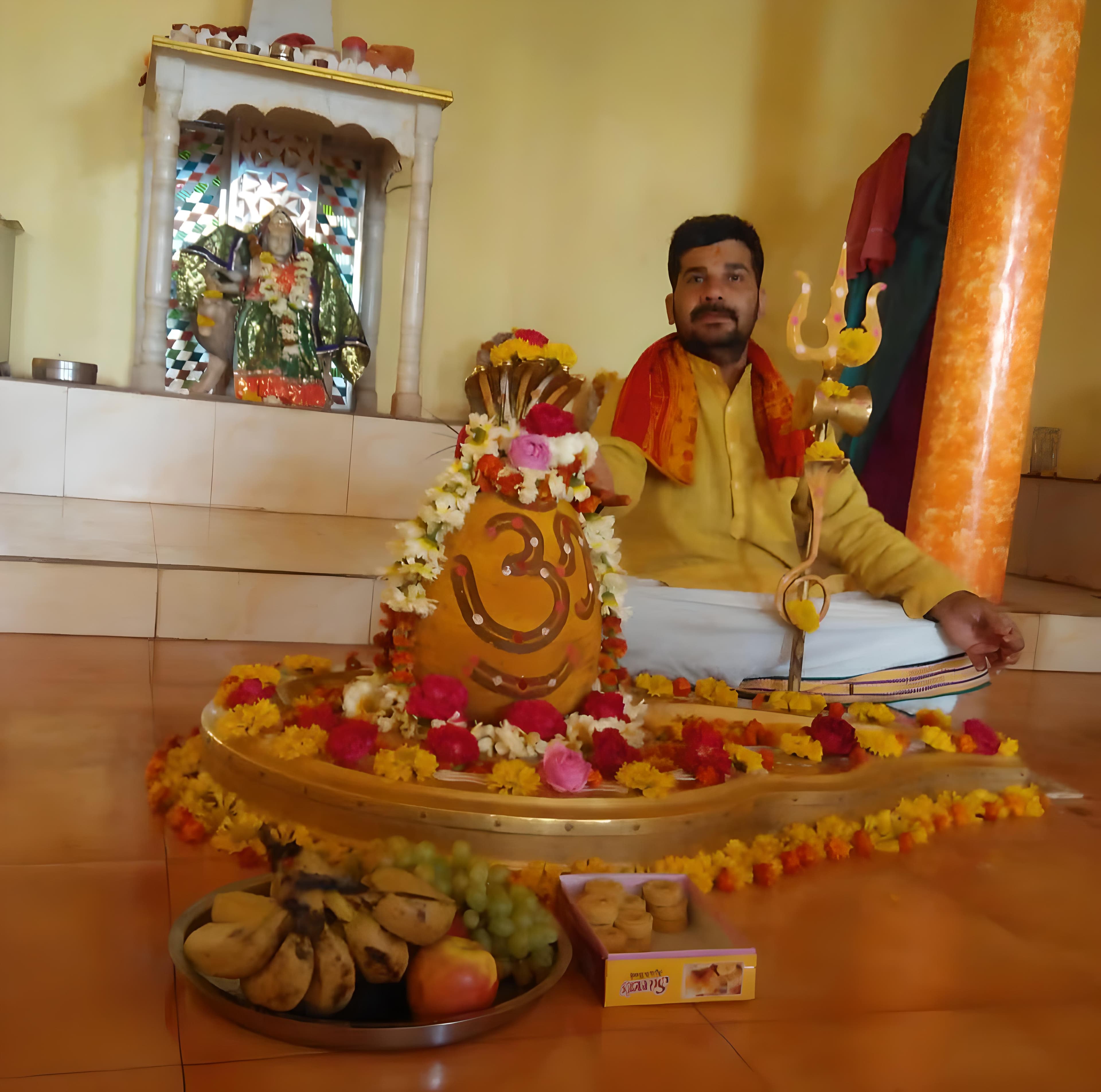 Pandit Gopal Krishna Sharma - Expert for Puja, Astrology, Vastu Authentic Vedic Pandit for Puja, Astrology & Vastu Consultations by Pandit Gopal Krishna Sharma serving devotees in Indore and Ujjain.